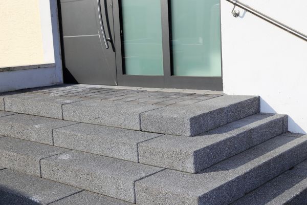 Custom Steps Installation in Daphne